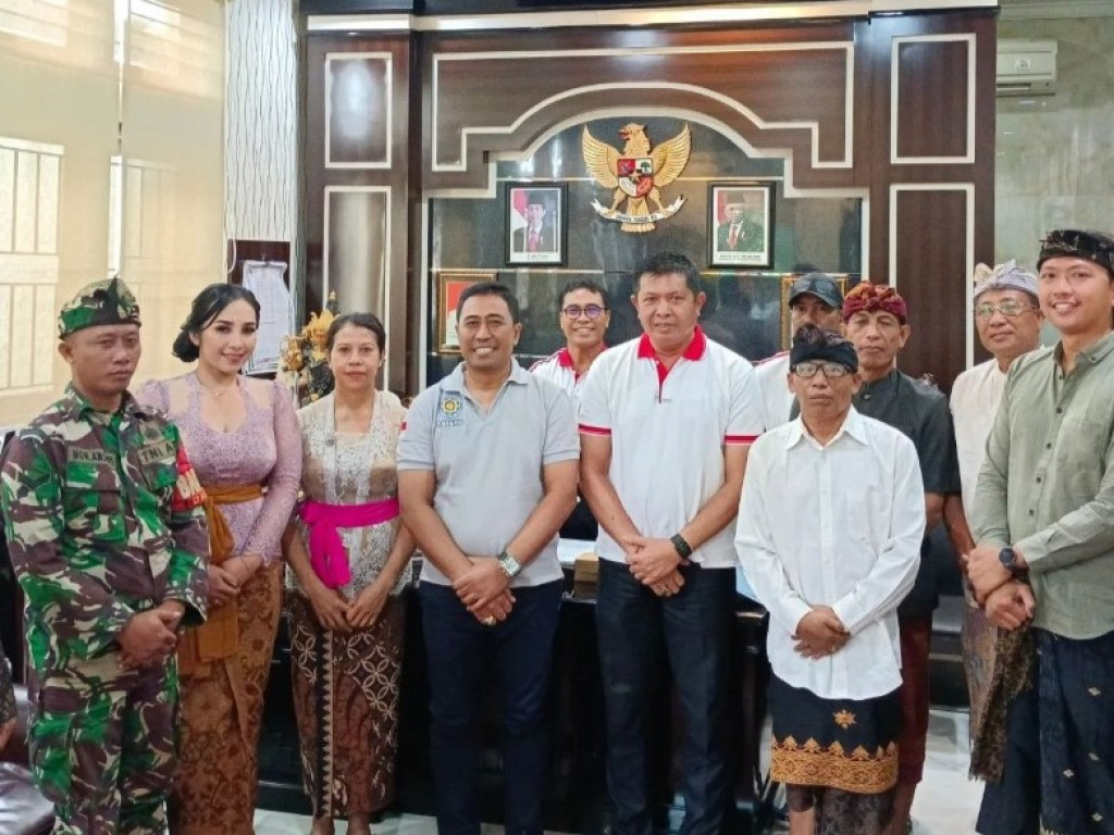 Serah Terima Jabatan Kelian Banjar Dinas Pengilian, Desa Dalung